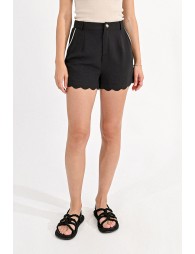 Short à taille haute et bas festonné