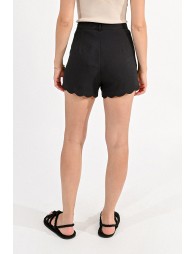 Short à taille haute et bas festonné