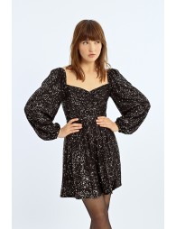 Robe courte à sequins