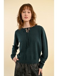 Pull en maille fine, col à nouer