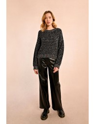 Pull à grosse maille et fils métallisés