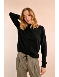 Long-sleeved viscose sweater