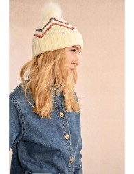 Beanie with zig-zag sequin