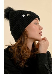 Gorro con pompón y estampado