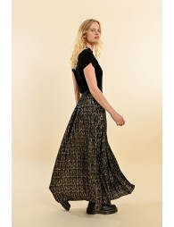 Long pleated skirt