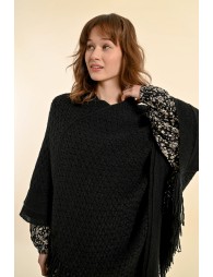 Triangle poncho