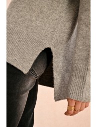 Pull oversize et asymétrique