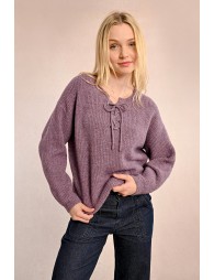 Soft knit sweater with tie collar