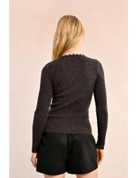 Fine ribbed and buttoned sweater