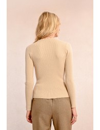 Fine ribbed and buttoned sweater