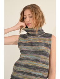 Multicolor sleeveless turtleneck sweater