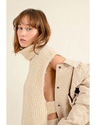 Sleeveless openwork sweater with turtleneck