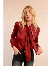 Satin blouse with pussy-bow collar