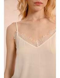 Camisole with lace finish