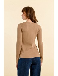 Knitted sweater, fancy neckline