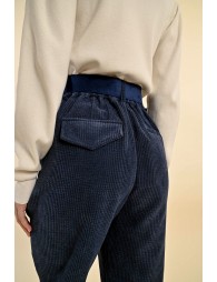 High-waisted velvet pants