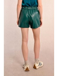 Short efecto cuero con bolsillos