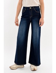 High-waisted wide-leg jeans