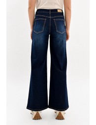 High-waisted wide-leg jeans