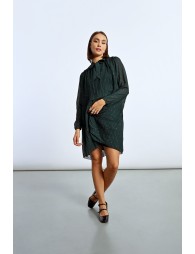 Robe oversize à col lavallière