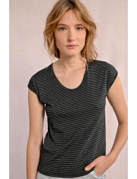 Sleeveless iridescent t-shirt