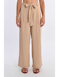 Pantalón largo con lazada y pliegues