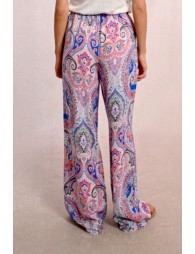 Wide, flowing pants