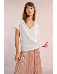 Flowy V-neck T-shirt