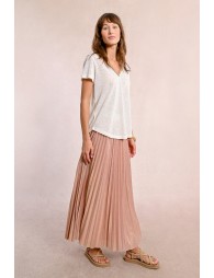 Flowy V-neck T-shirt