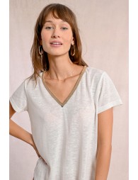 Flowy V-neck T-shirt