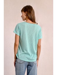 Flowy V-neck T-shirt