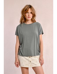 Straight short-sleeved t-shirt