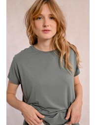 Straight short-sleeved t-shirt