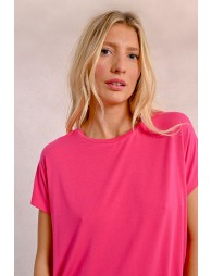 Straight short-sleeved t-shirt