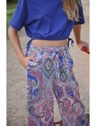 Wide-leg printed pants