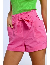 Short corto con lazada