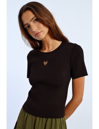 Heart opening T-shirt