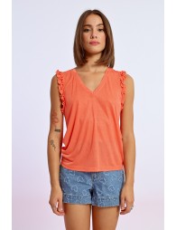 T-shirt with fancy armholes