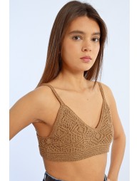 Brassière ajourée en crochet