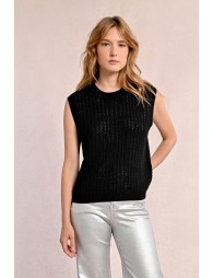 Sleeveless sweater