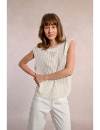 Sleeveless sweater