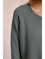 Long-sleeved sweater