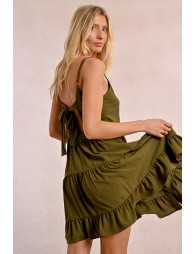 Vestido de tirantes con volantes y lazada