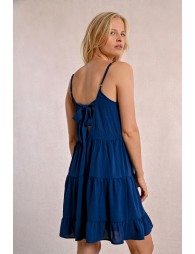 Vestido de tirantes con volantes y lazada