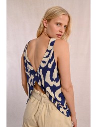 Top de cuello halter con estampado