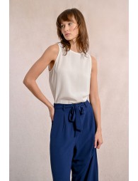 Pantalón largo con lazada y pliegues