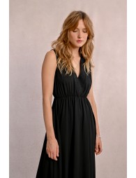 Robe longue semi-transparente