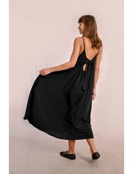 Vestido largo de tirantes y lazada