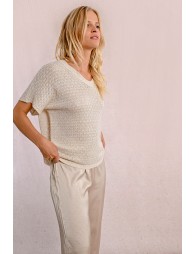 Short-sleeved knit sweater