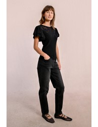 Fitted T-shirt with ruffled sleeves